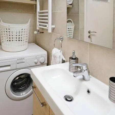 Caryatis Apartamento